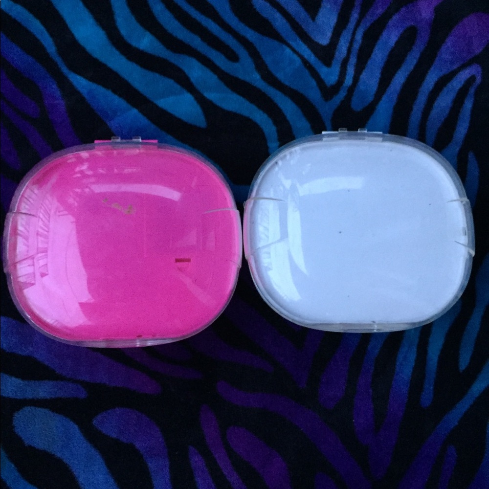 Nail dryers